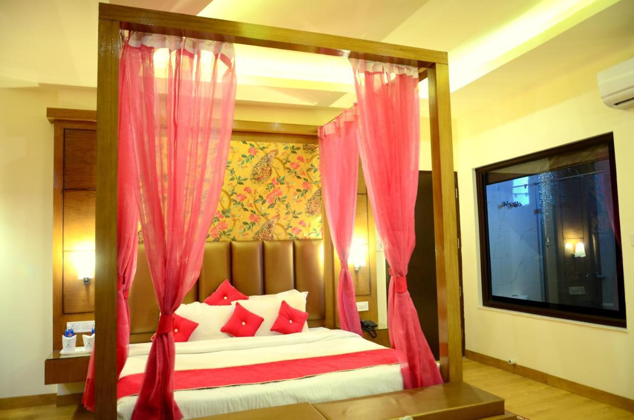 Hotel Grand Sharan كاترا المظهر الخارجي الصورة