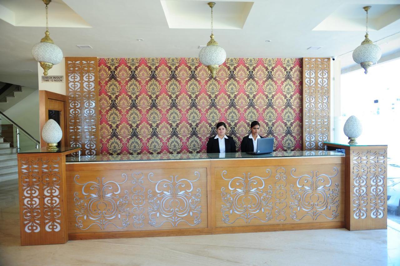 Hotel Grand Sharan كاترا المظهر الخارجي الصورة