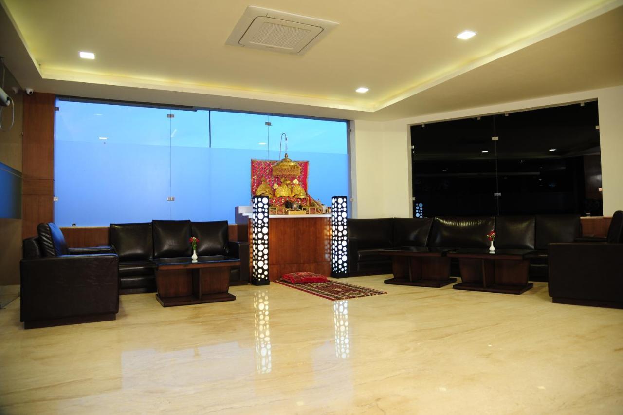 Hotel Grand Sharan كاترا المظهر الخارجي الصورة