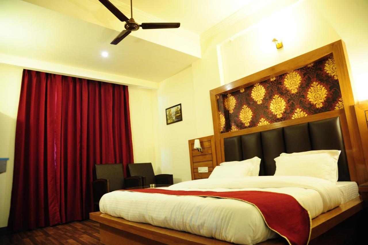 Hotel Grand Sharan كاترا المظهر الخارجي الصورة