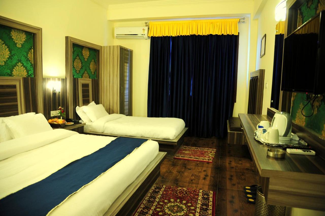 Hotel Grand Sharan كاترا المظهر الخارجي الصورة
