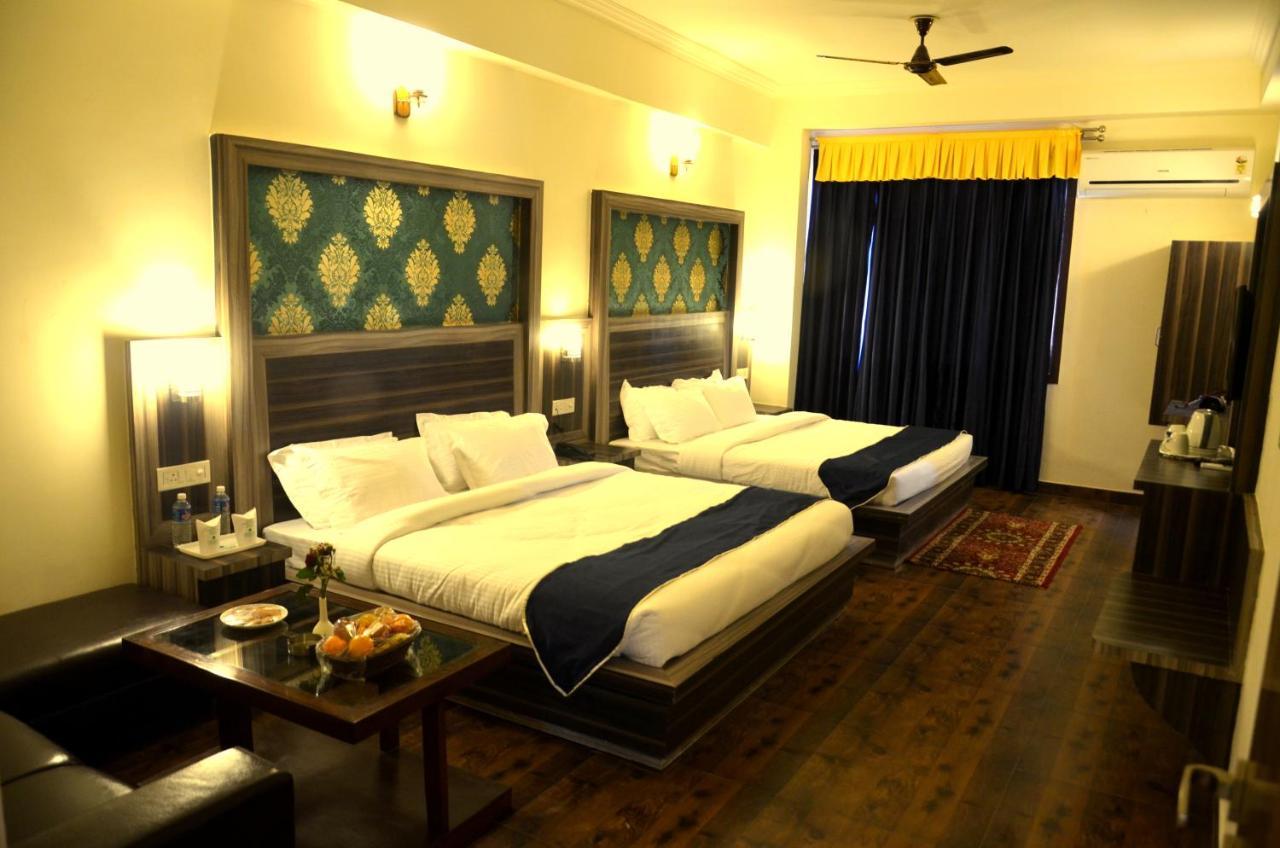 Hotel Grand Sharan كاترا المظهر الخارجي الصورة