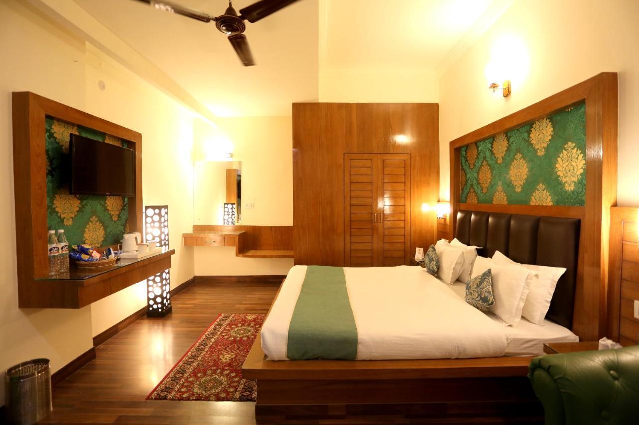 Hotel Grand Sharan كاترا المظهر الخارجي الصورة
