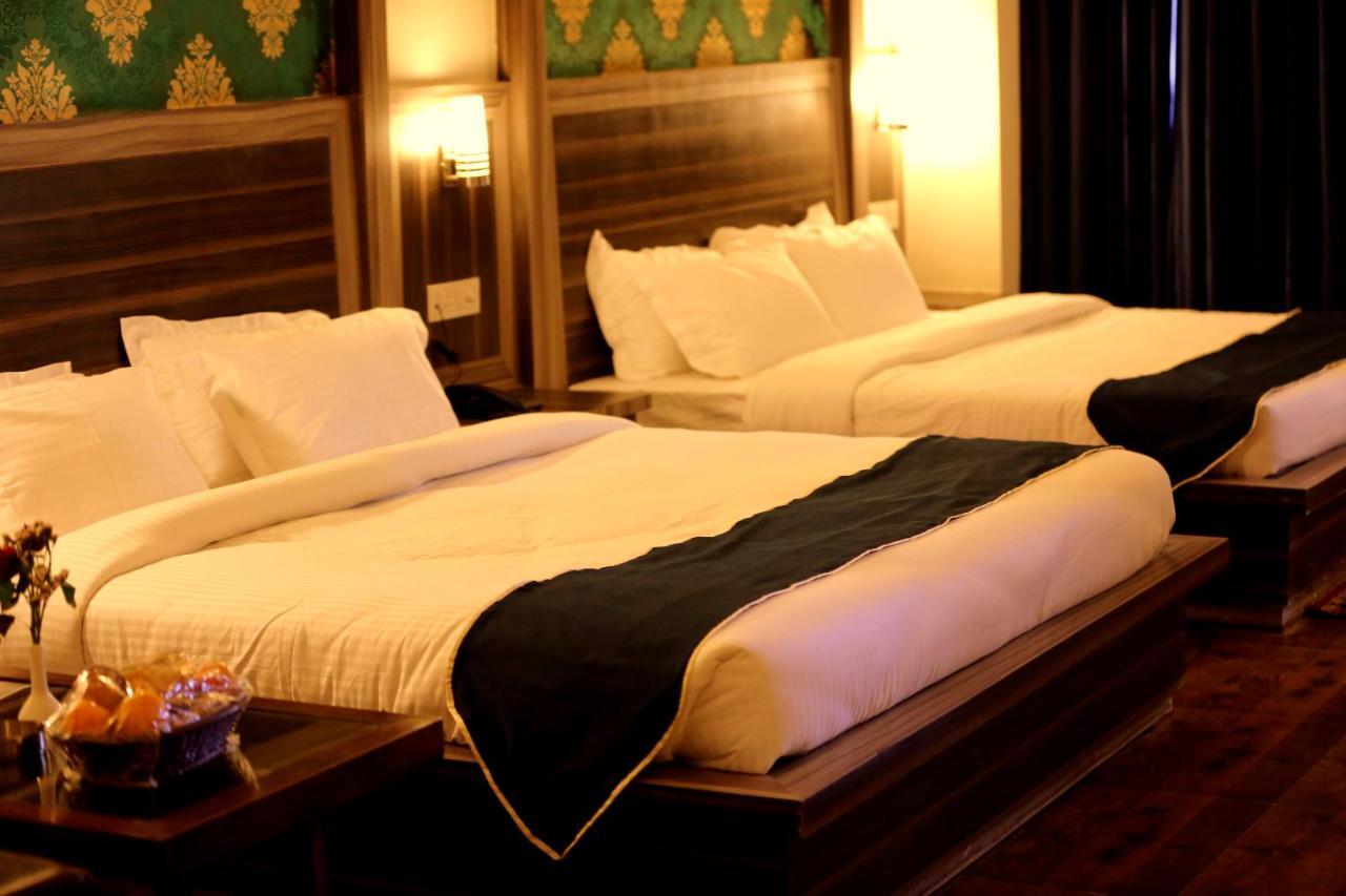 Hotel Grand Sharan كاترا المظهر الخارجي الصورة