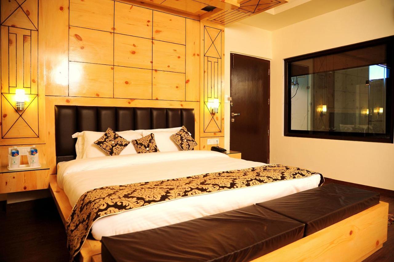 Hotel Grand Sharan كاترا المظهر الخارجي الصورة