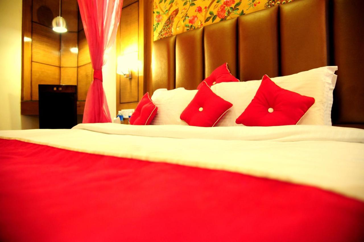 Hotel Grand Sharan كاترا المظهر الخارجي الصورة