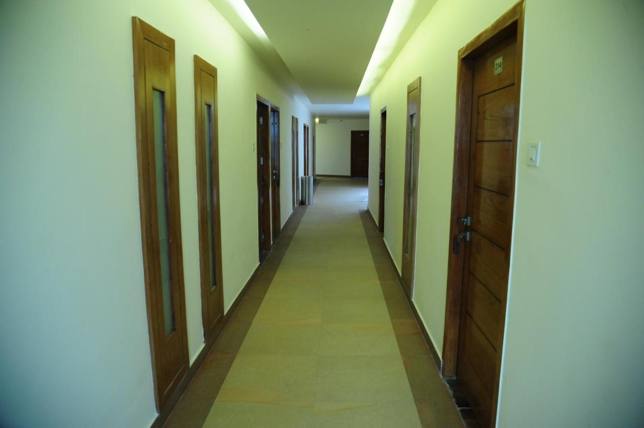 Hotel Grand Sharan كاترا المظهر الخارجي الصورة