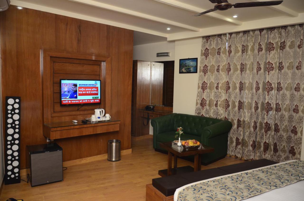 Hotel Grand Sharan كاترا المظهر الخارجي الصورة