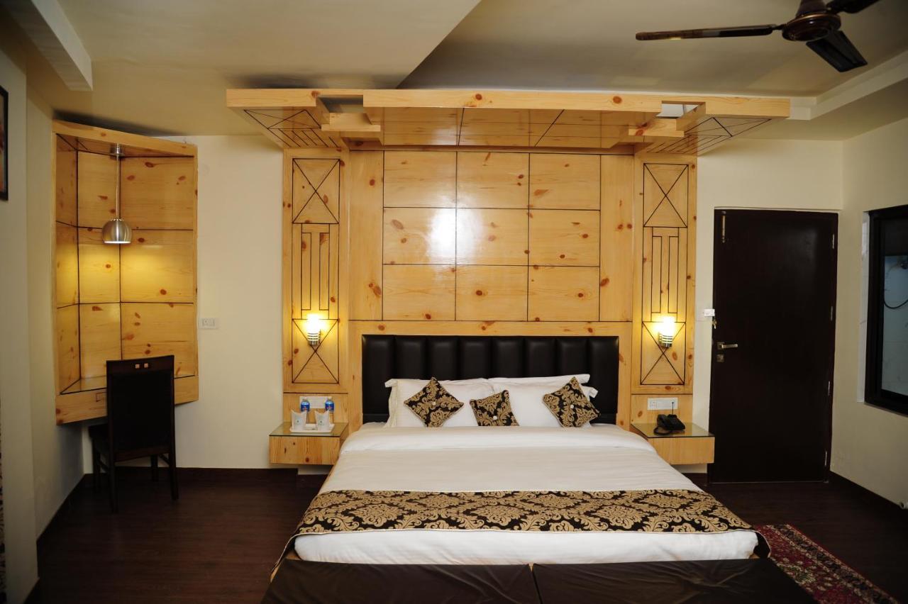 Hotel Grand Sharan كاترا المظهر الخارجي الصورة