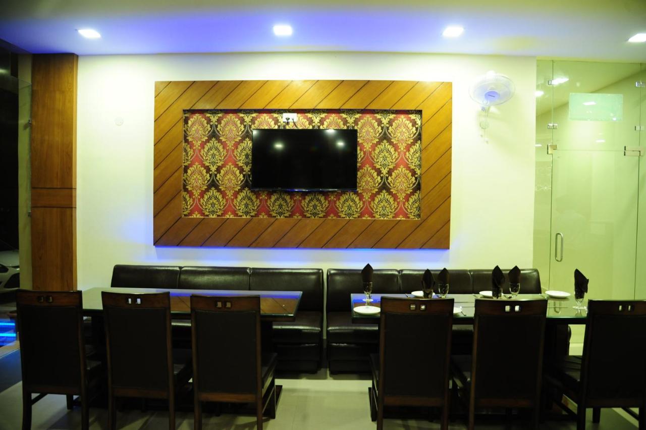 Hotel Grand Sharan كاترا المظهر الخارجي الصورة